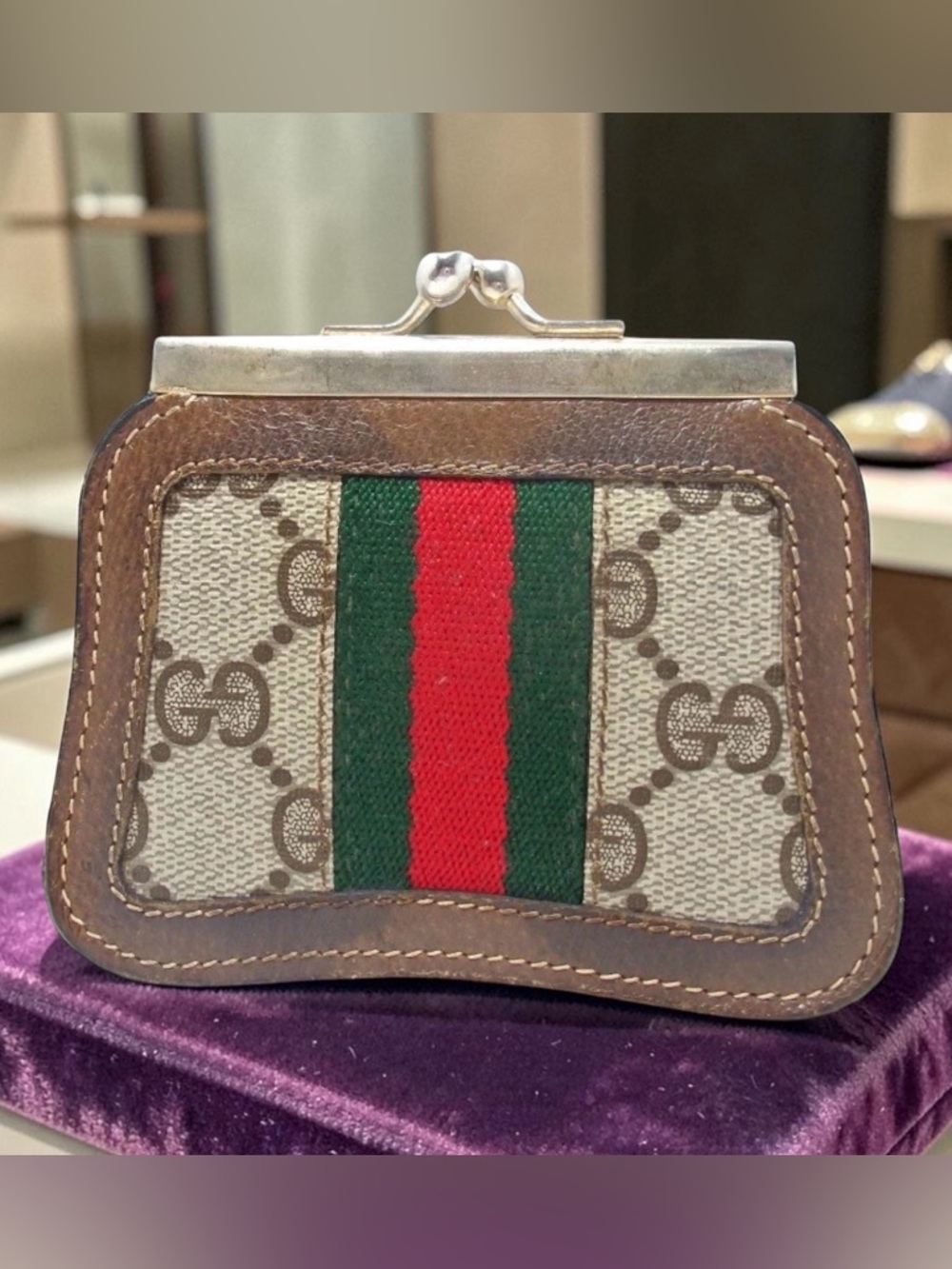 GUCCI Accessory Collection Vintage Sherry Line Kisslock Coin Purse 😍❤️